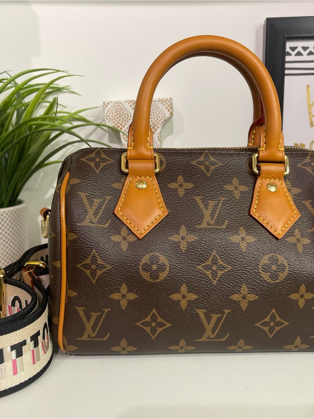 Louis Vuitton Monogram Speedy 20 Bandolier w/ Guitar Strap